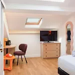 Western Lakmi Hotel 3*