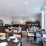 Western Lakmi Hotel 3*