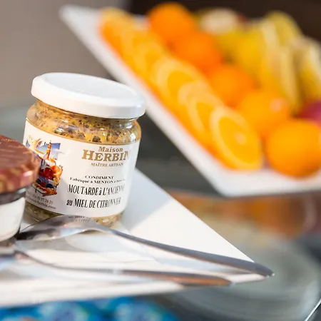 Western Lakmi 3* ニース