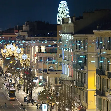 호텔 Western Lakmi