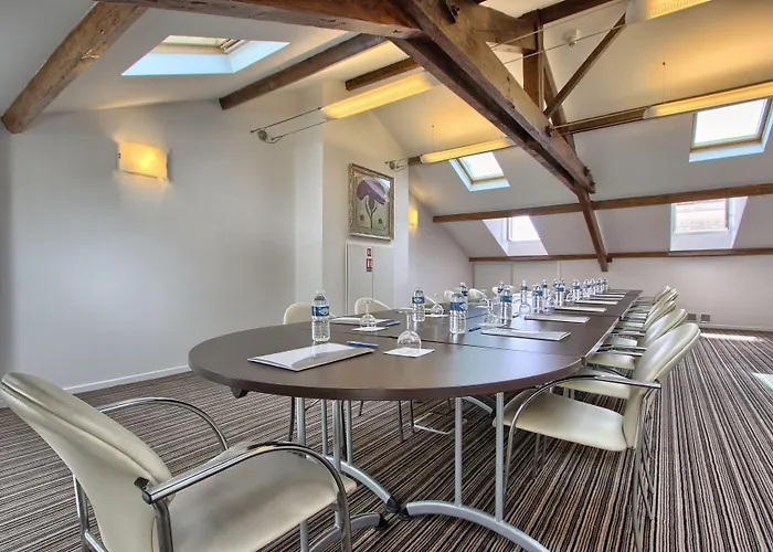 Western Lakmi Hotel 3*