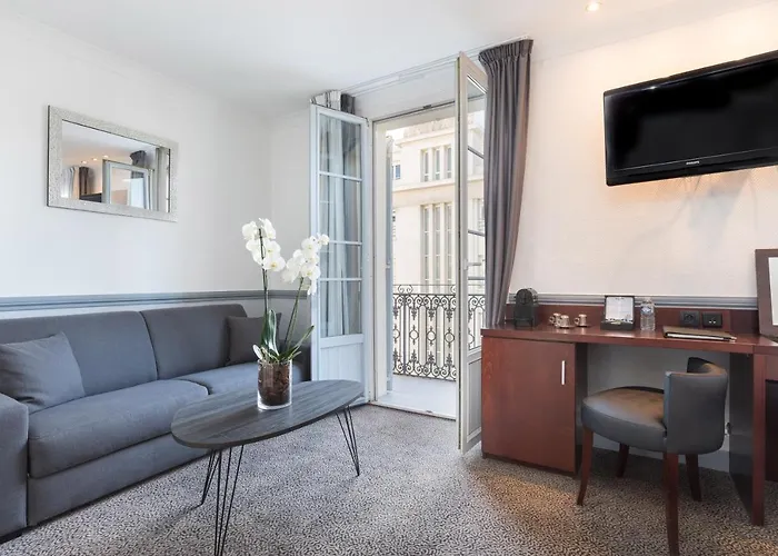 Western Lakmi Hotel 3*